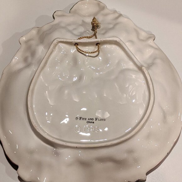 Fitz and Floyd “Santa’s Bag” Decorative Plate - 1995 - Picture 4 of 5